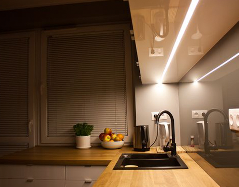 iluminação para cozinha